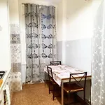 Charming In - 70 M² - Parking Included 제노바