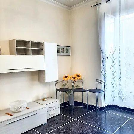 Charming In - 70 M² - Parking Included 热那亚