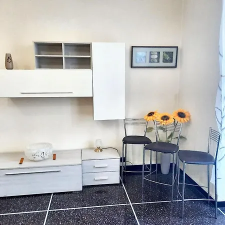 Charming In 70 M² Parking Included * Genua