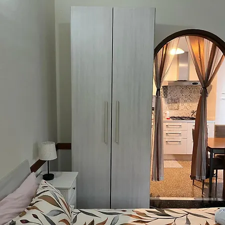 Charming In - 70 M² - Parking Included * 热那亚