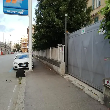 Charming In - 70 M² - Parking Included * Genua