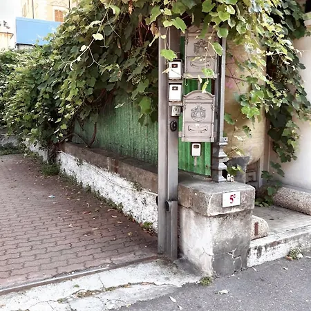 Charming In - 70 M² - Parking Included * Genua