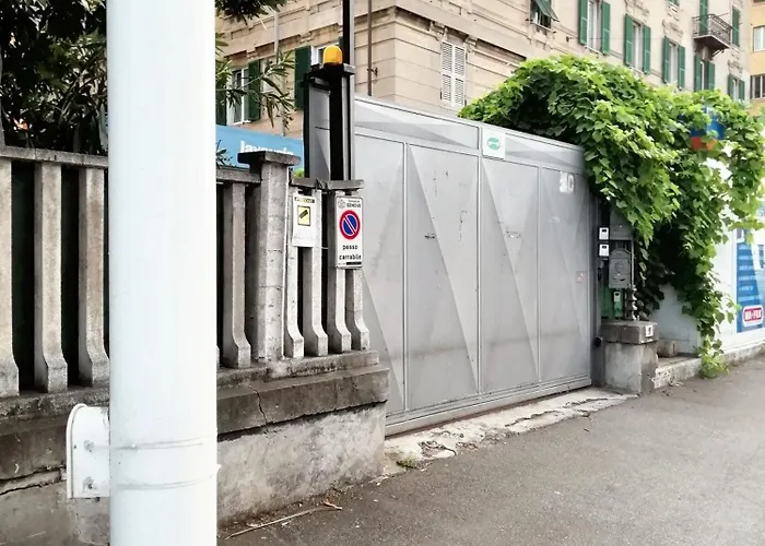 Charming In - 70 M² - Parking Included *