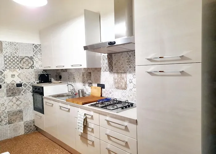 Charming In - 70 M² - Parking Included Apartmán