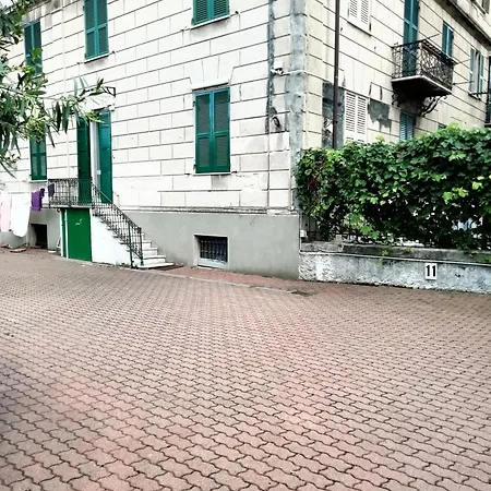 Charming In - 70 M² - Parking Included Apartament Genua